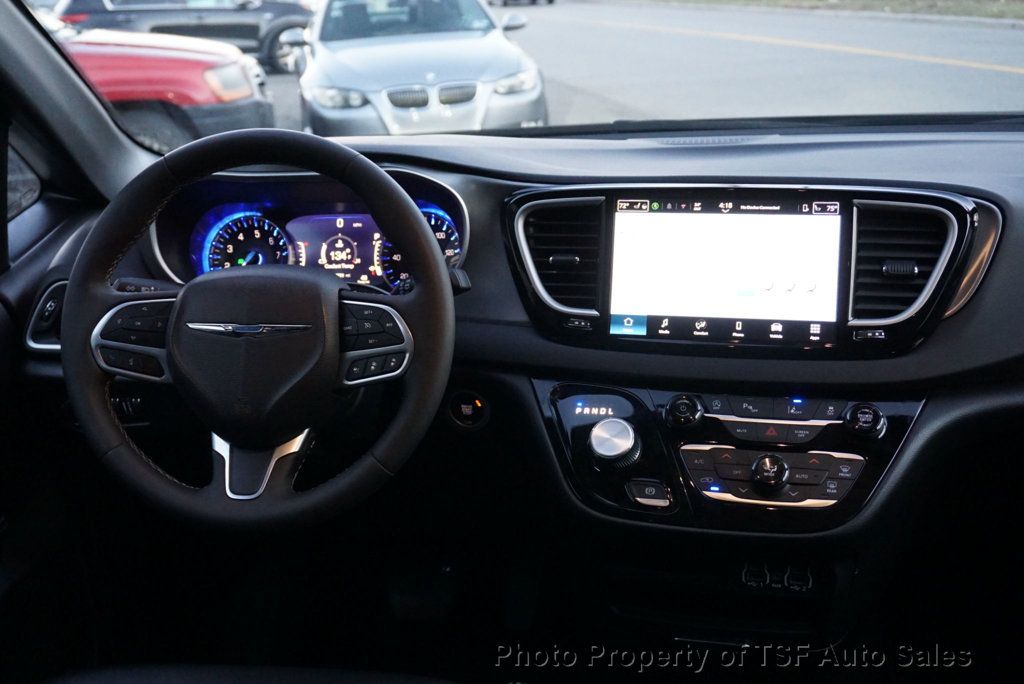 2025 Chrysler Pacifica Select FWD CARPLAY REAR CAMERA HEATED SEATS LEATHER DRIVE ASSIST - 22959023 - 15