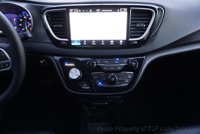 2025 Chrysler Pacifica Select FWD CARPLAY REAR CAMERA HEATED SEATS LEATHER DRIVE ASSIST - 22959023 - 18
