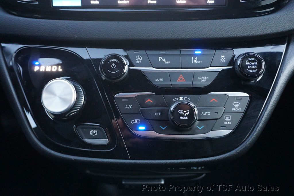 2025 Chrysler Pacifica Select FWD CARPLAY REAR CAMERA HEATED SEATS LEATHER DRIVE ASSIST - 22959023 - 27