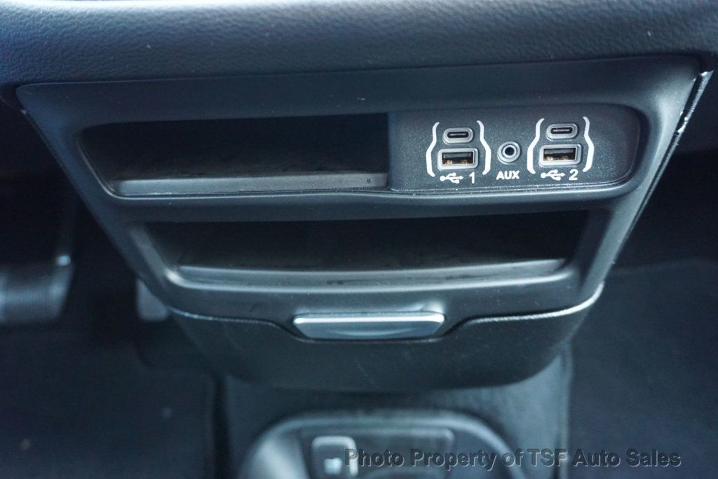 2025 Chrysler Pacifica Select FWD CARPLAY REAR CAMERA HEATED SEATS LEATHER DRIVE ASSIST - 22959023 - 28