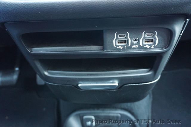 2025 Chrysler Pacifica Select FWD CARPLAY REAR CAMERA HEATED SEATS LEATHER DRIVE ASSIST - 22959023 - 28