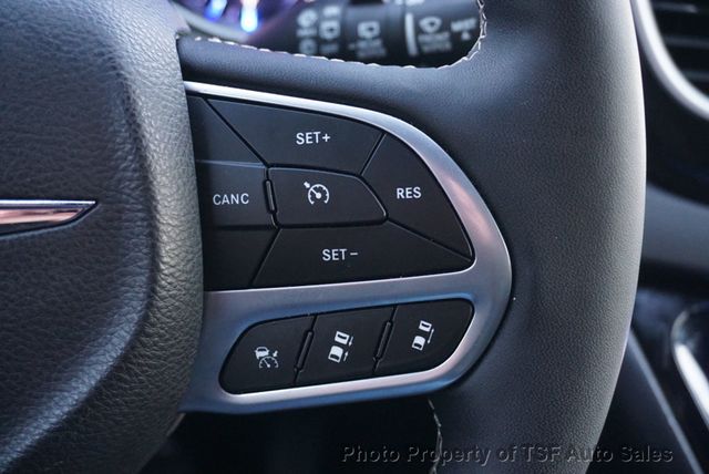 2025 Chrysler Pacifica Select FWD CARPLAY REAR CAMERA HEATED SEATS LEATHER DRIVE ASSIST - 22959023 - 31