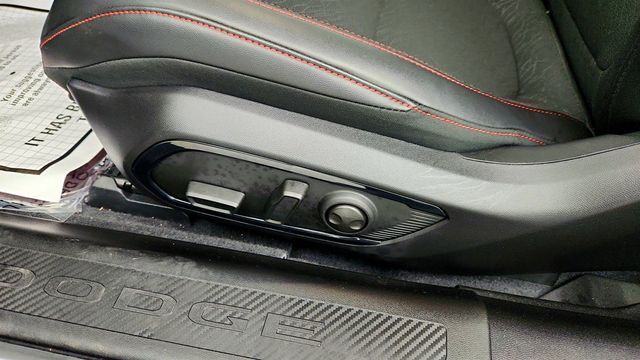 2025 Dodge Charger Daytona R/T AWD with Sun & Sound + Blacktop Packages - 22961360 - 11