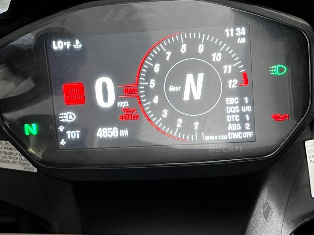 2025 Ducati Panigale V2 One Owner! - 22867103 - 9