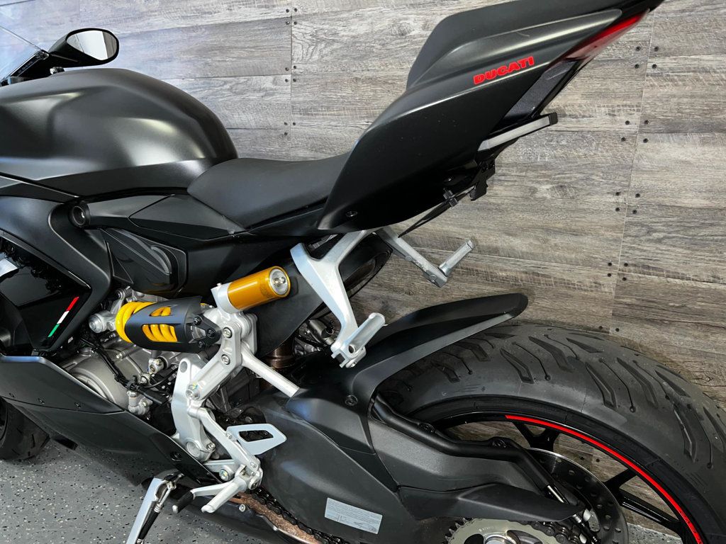2025 Ducati Panigale V2 One Owner! - 22867103 - 12
