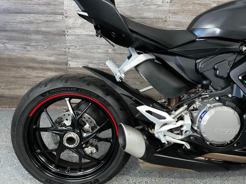 2025 Ducati Panigale V2 One Owner! - 22867103 - 6