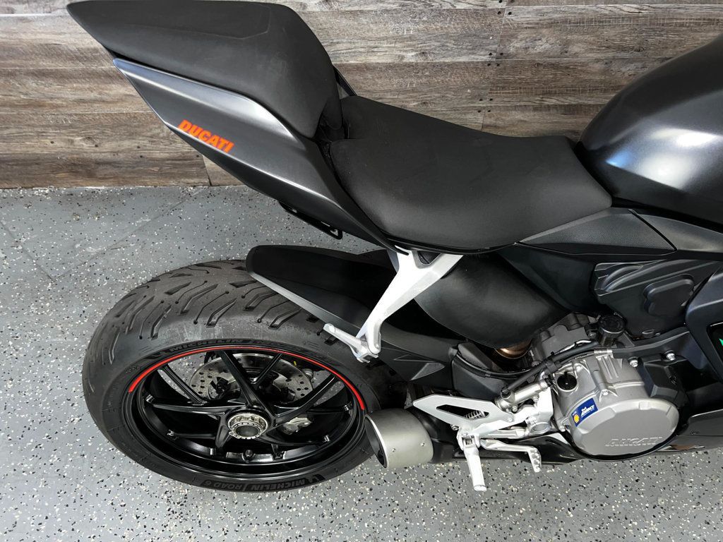 2025 Ducati Panigale V2 One Owner! - 22867103 - 7