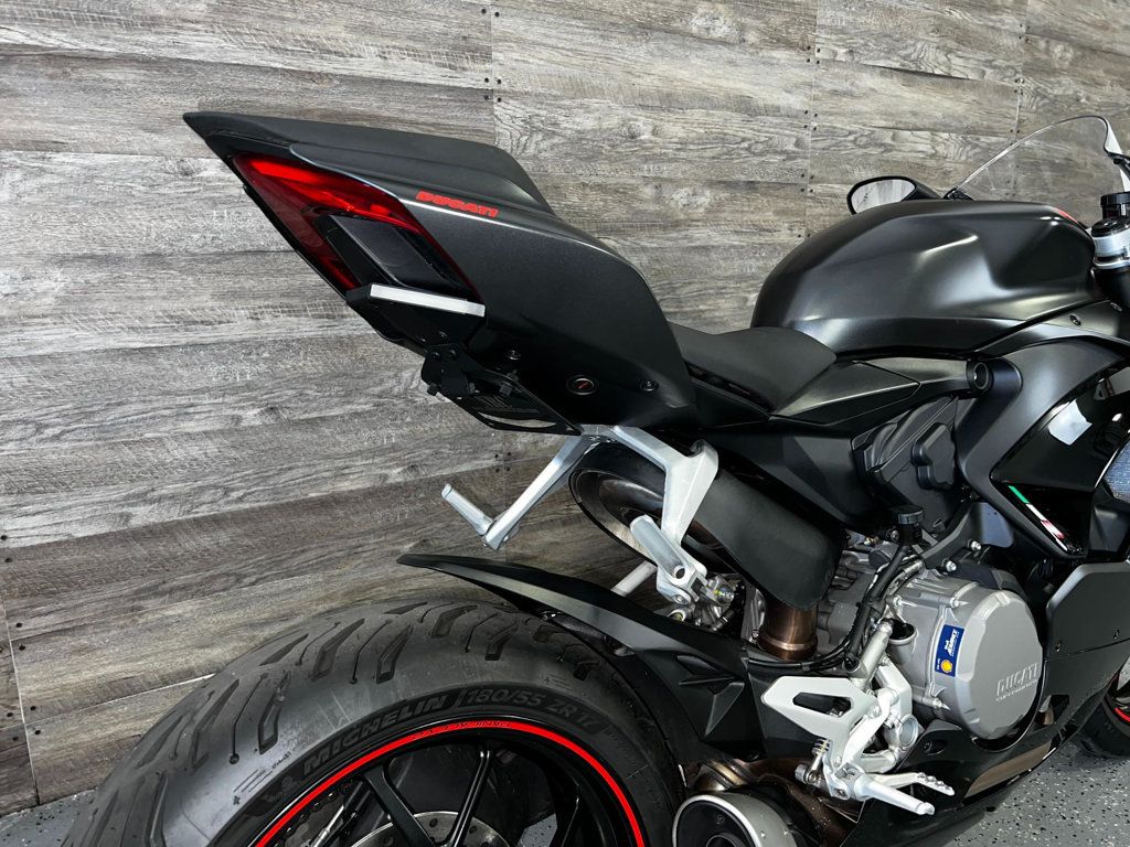 2025 Ducati Panigale V2 One Owner! - 22867103 - 8