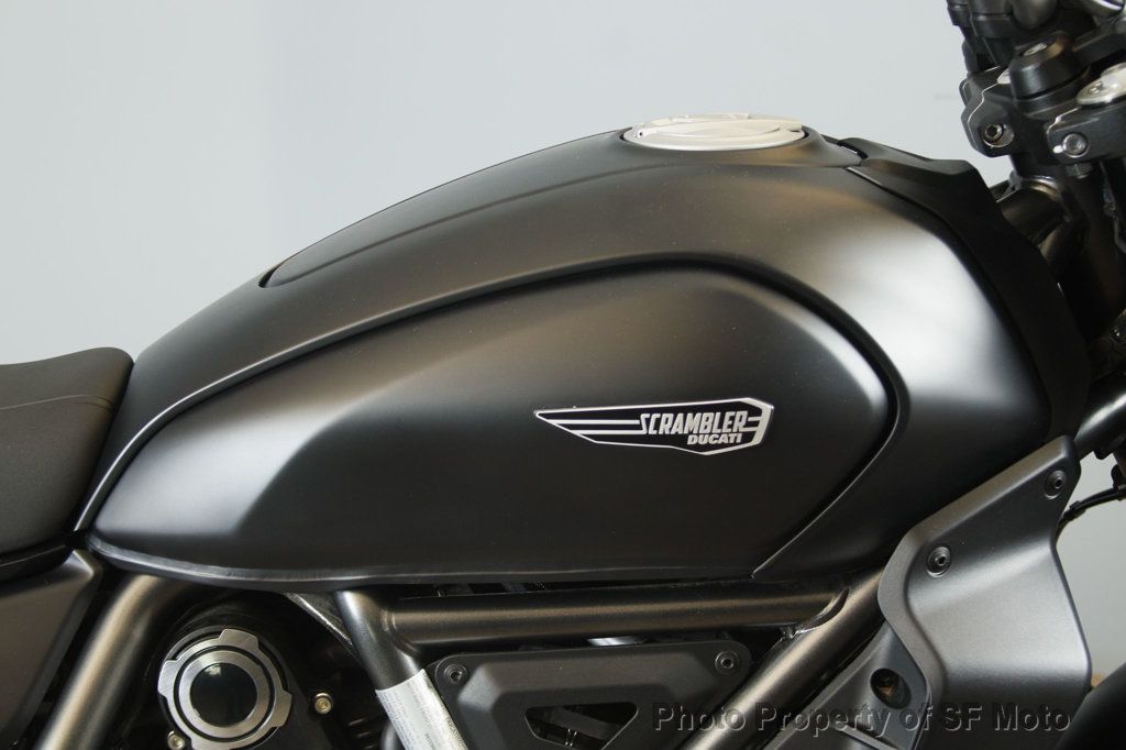2025 Ducati Scrambler ICON DARK 1 Owner, 621 Miles - 22912589 - 32