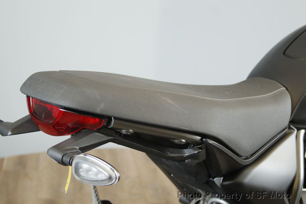 2025 Ducati Scrambler ICON DARK 1 Owner, 621 Miles - 22912589 - 40