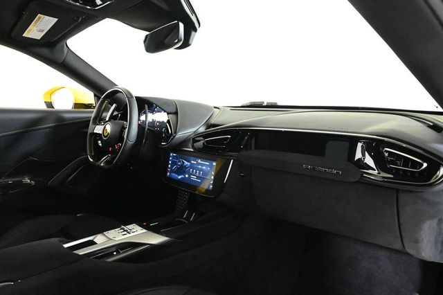 2025 Ferrari 12Cilindri Base - 22970909 - 15