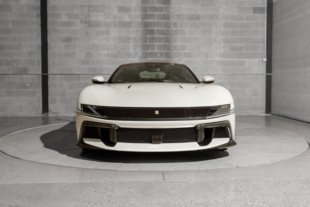 Ferrari 12Cilindri photo 3