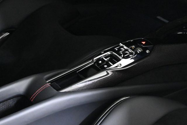 2025 Ferrari 296 GTB Base - 22977529 - 28