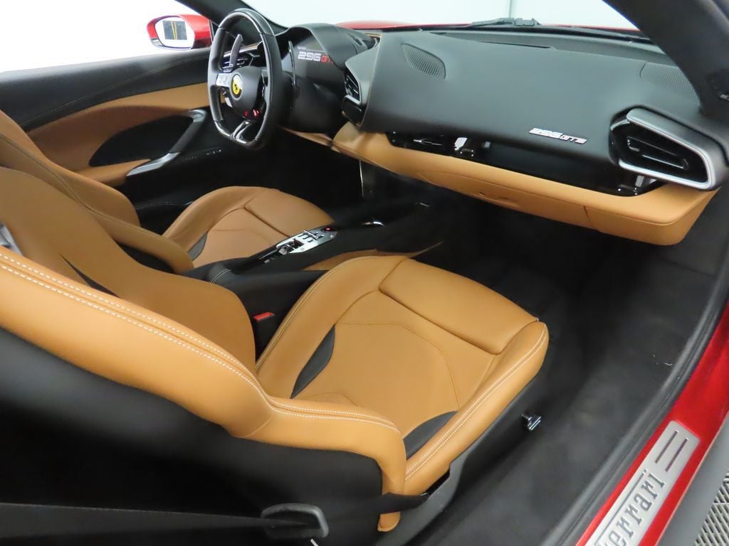 2025 Ferrari 296 GTB photo 18