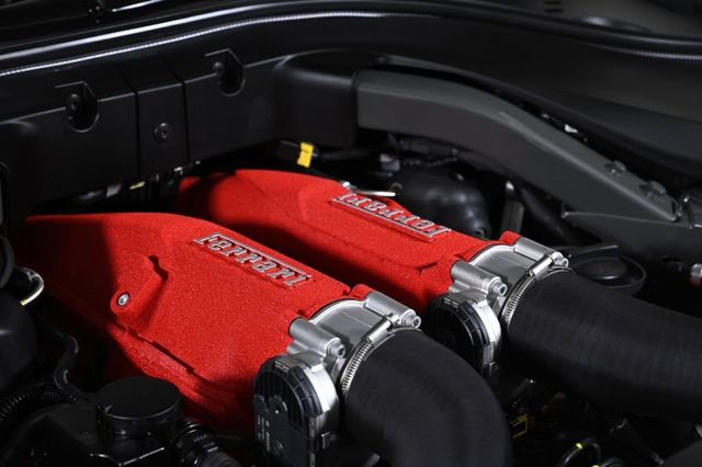 2025 Ferrari Roma Spider Base - 22932127 - 25