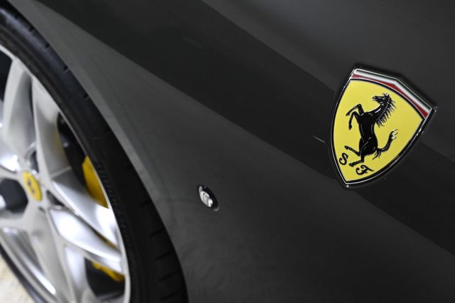 2025 Ferrari Roma Spider Base - 22932127 - 26
