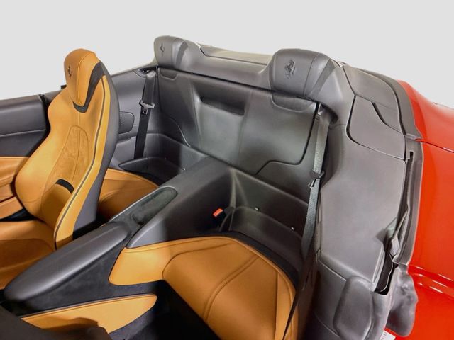 2025 Ferrari Roma Spider Base - 23092089 - 19