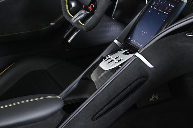 2025 Ferrari Roma Spider Convertible - 22954263 - 25