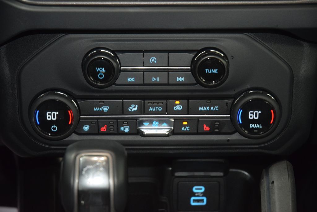 2025 Ford Bronco Badlands - 23030023 - 27