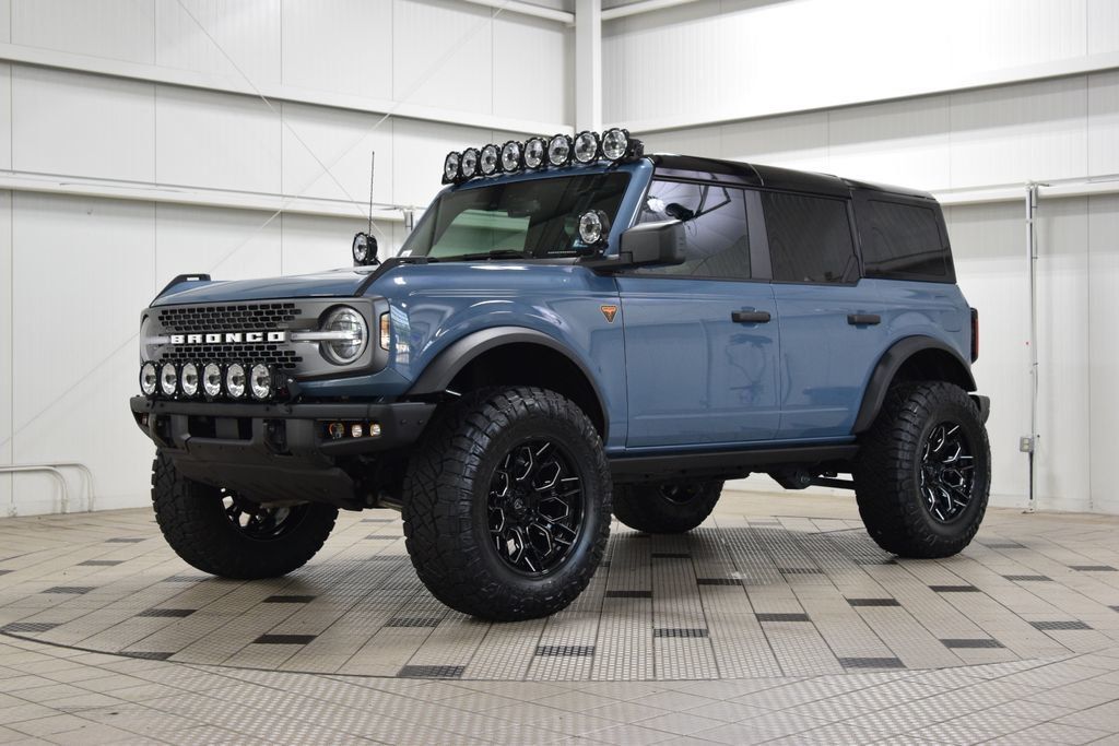 2025 Ford Bronco Badlands - 23030023 - 2