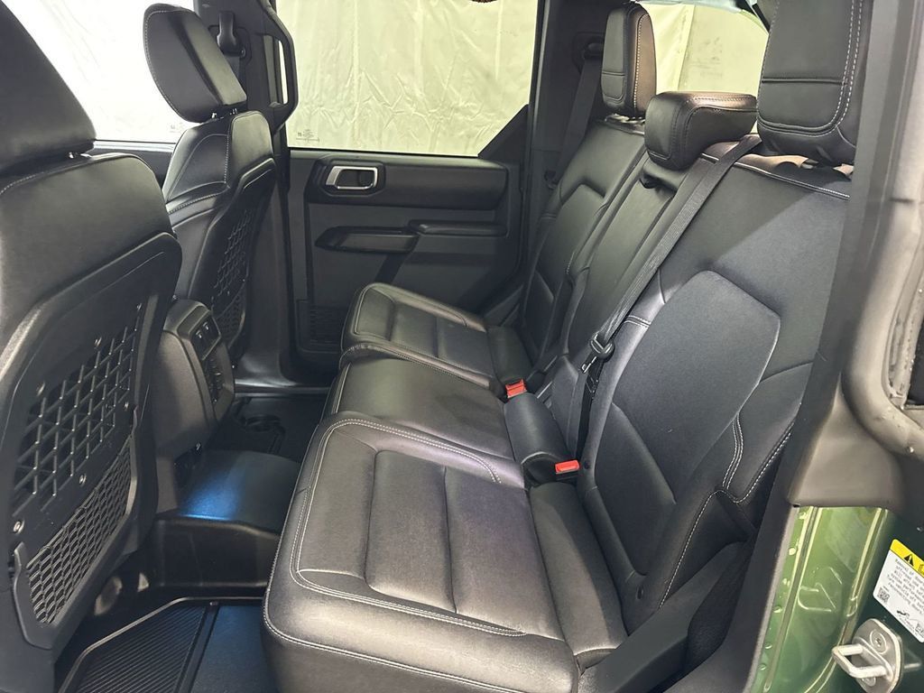 2025 Ford Bronco Badlands - 23039805 - 15