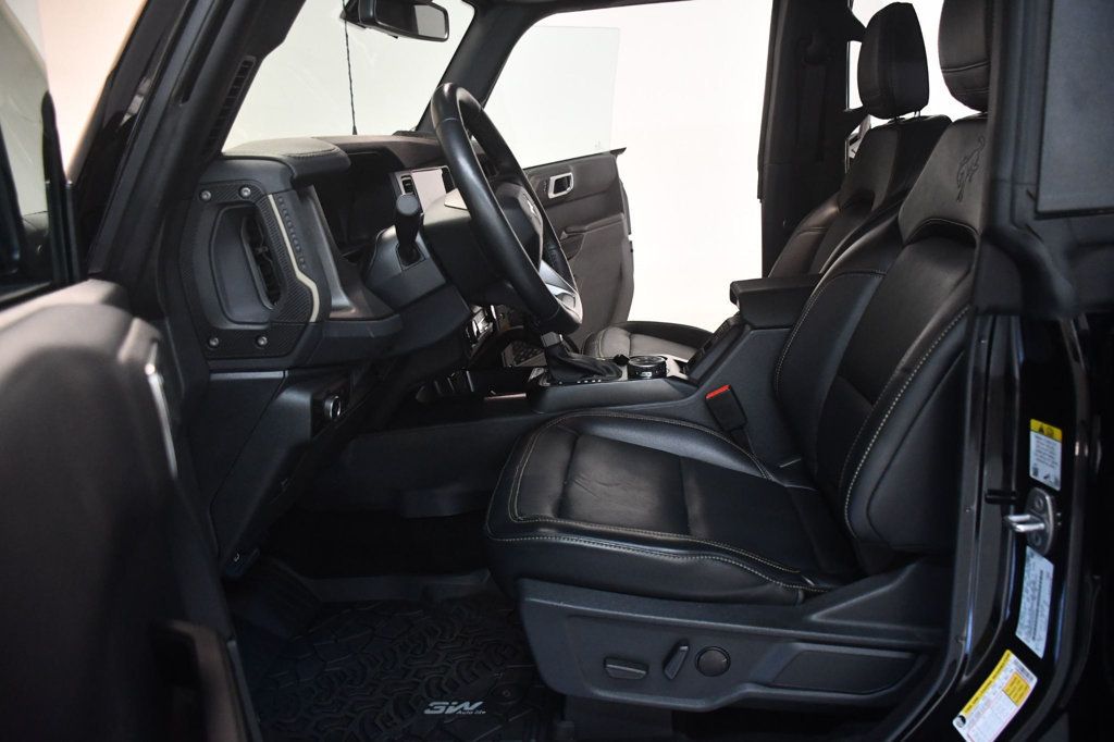 Ford Bronco photo 33