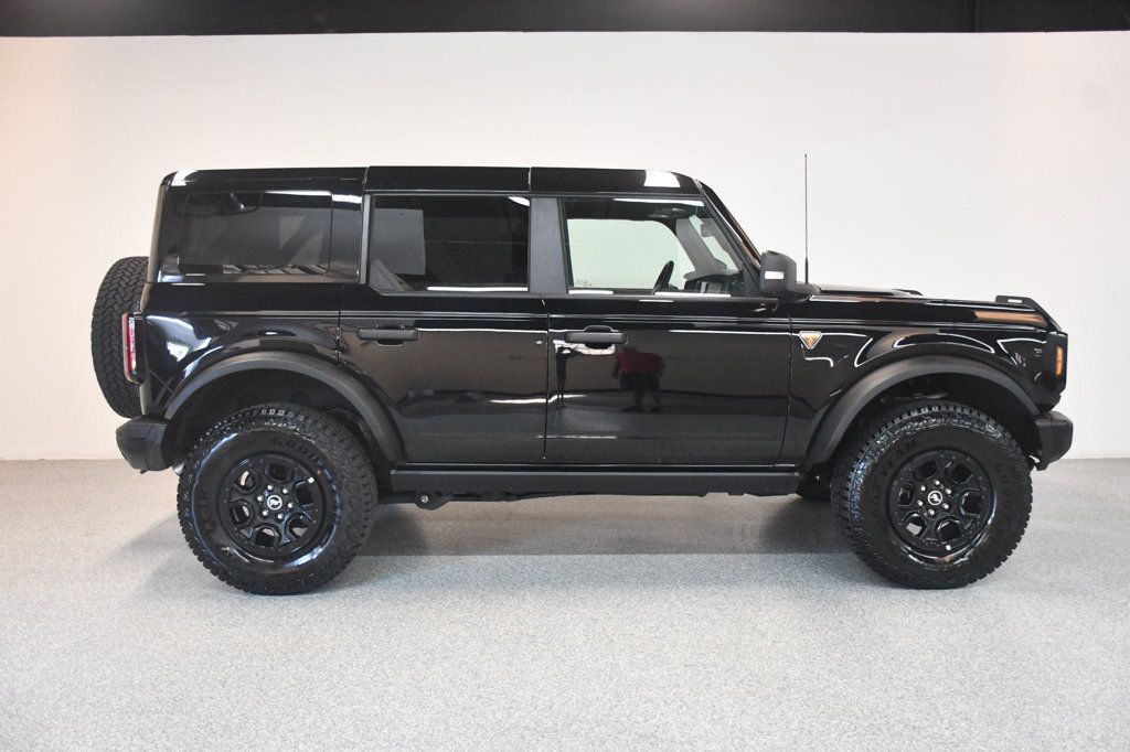 Ford Bronco photo 4