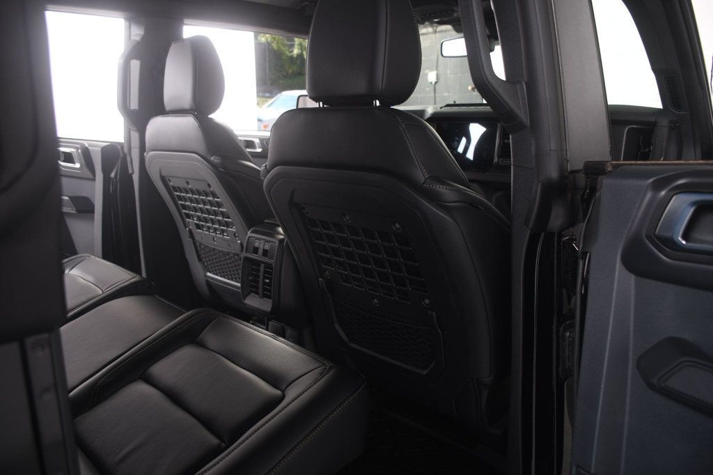 Ford Bronco photo 40