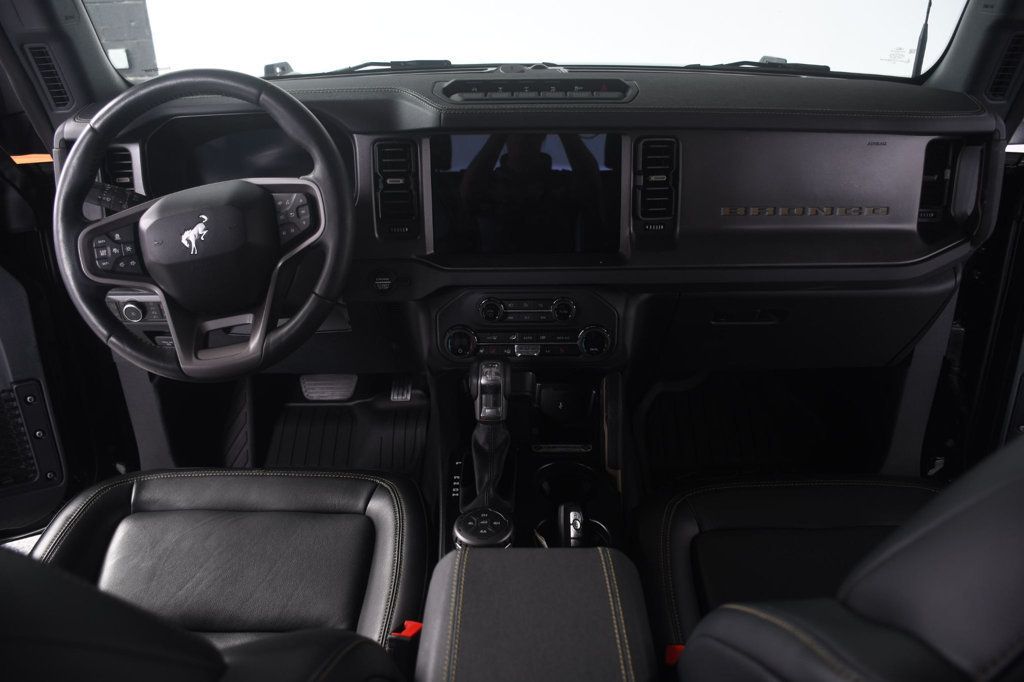 Ford Bronco photo 5