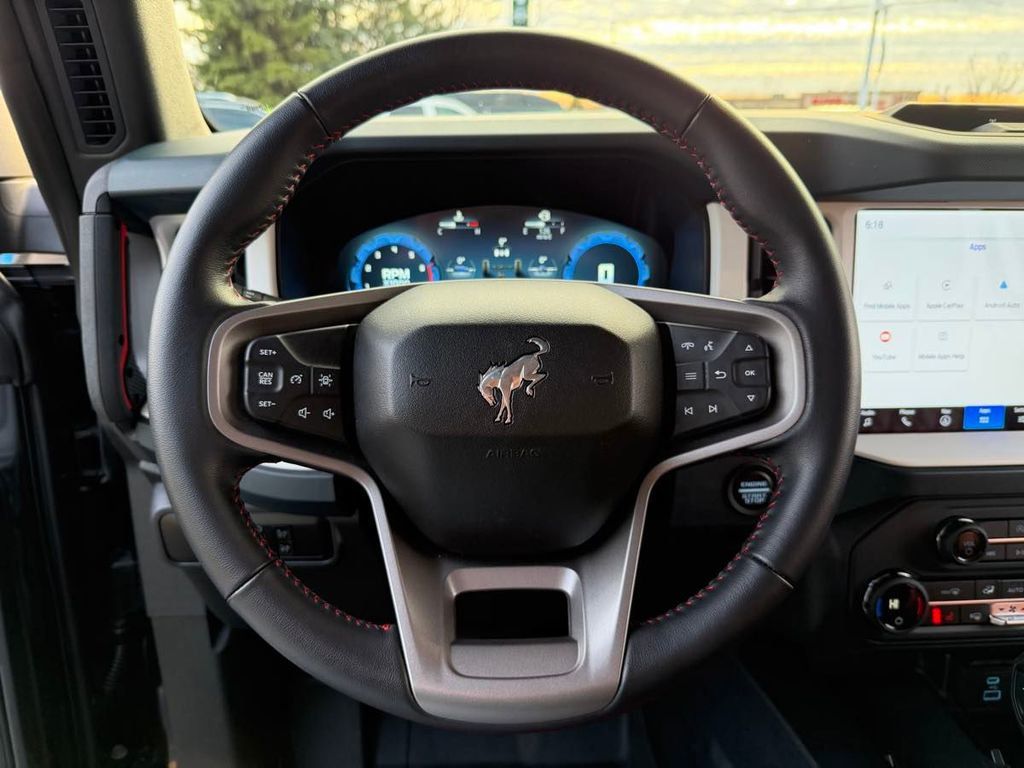 2025 Ford Bronco Heritage Edition - 23030778 - 24