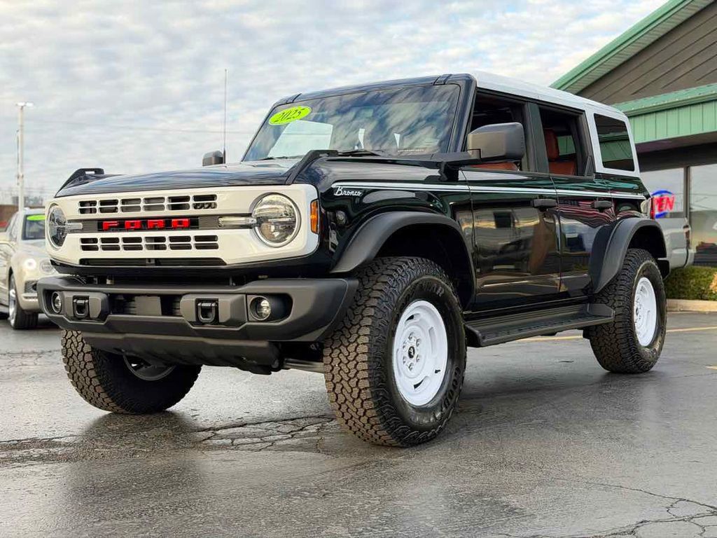 2025 Ford Bronco Heritage Edition - 23030778 - 2