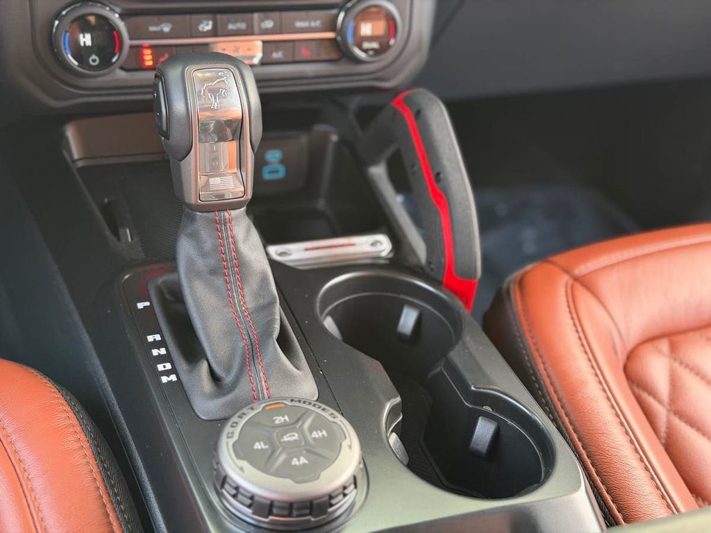 2025 Ford Bronco Heritage Edition - 23030778 - 29