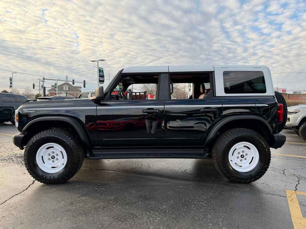 2025 Ford Bronco Heritage Edition - 23030778 - 4