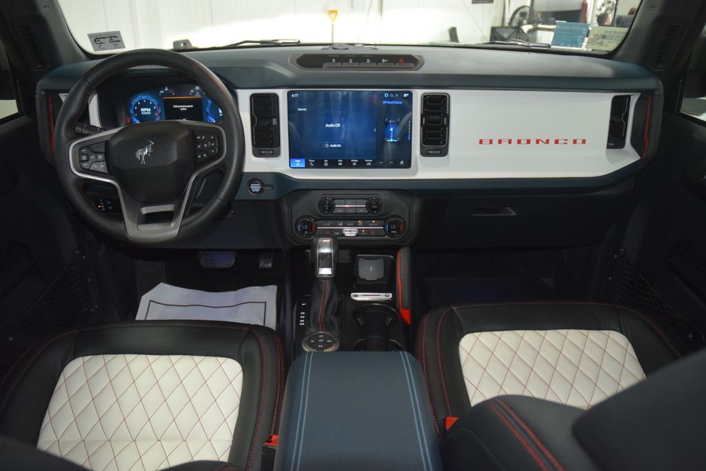 2025 Ford Bronco Heritage Edition - 23038302 - 25