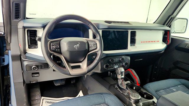 2025 Ford Bronco Heritage Edition 4 Door Advanced 4x4 w/ Dual Tops & Turbo V6 - 22992805 - 11