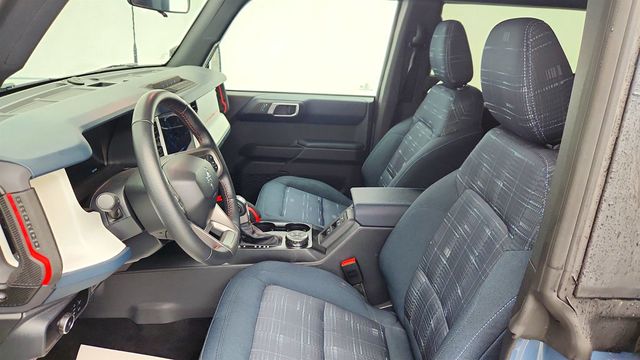 2025 Ford Bronco Heritage Edition 4 Door Advanced 4x4 w/ Dual Tops & Turbo V6 - 22992805 - 18