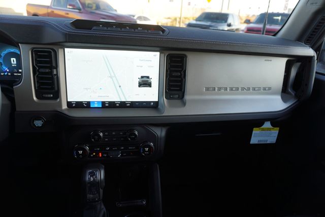 2025 Ford Bronco OUTER BANKS - 22963665 - 28