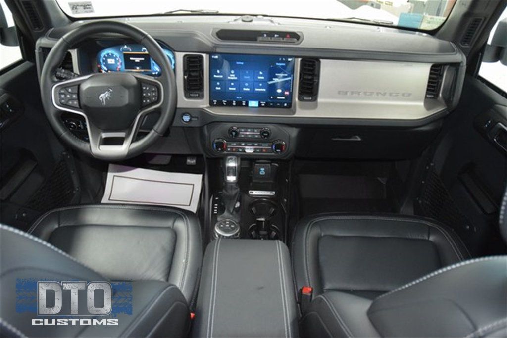 2025 Ford Bronco Outer Banks - 22874939 - 28