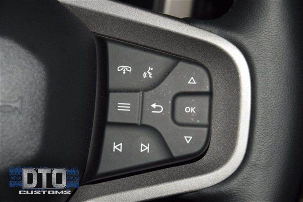 2025 Ford Bronco Outer Banks - 22874939 - 35