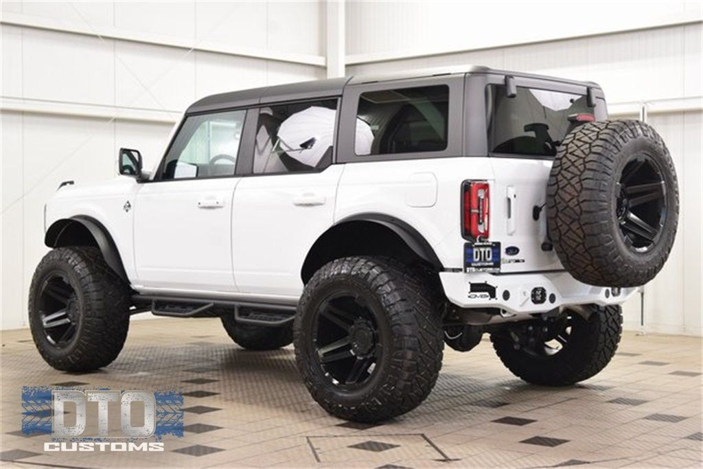 2025 Ford Bronco Outer Banks - 22874939 - 4