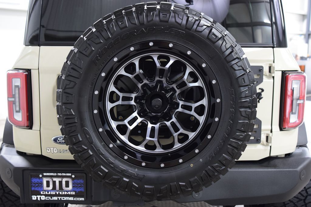 2025 Ford Bronco Outer Banks - 23043786 - 22