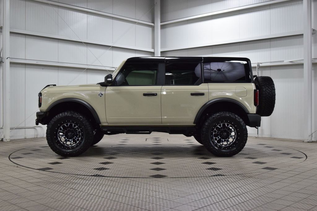 2025 Ford Bronco Outer Banks - 23043786 - 3