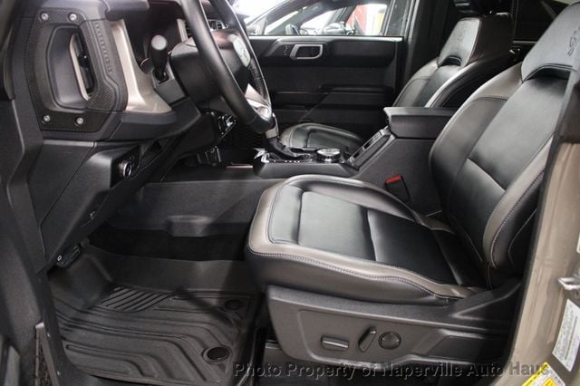 2025 Ford Bronco Outer Banks 4 Door 4x4 - 23017219 - 16
