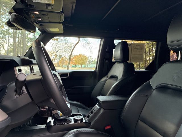 2025 Ford Bronco Outer Banks 4 Door 4x4 - 22950651 - 21