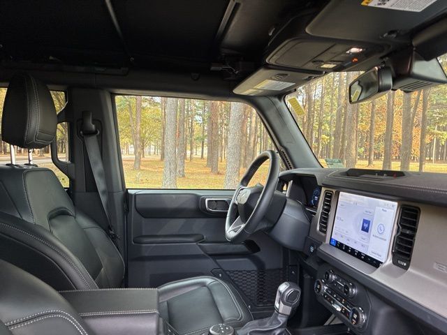 2025 Ford Bronco Outer Banks 4 Door 4x4 - 22950651 - 23