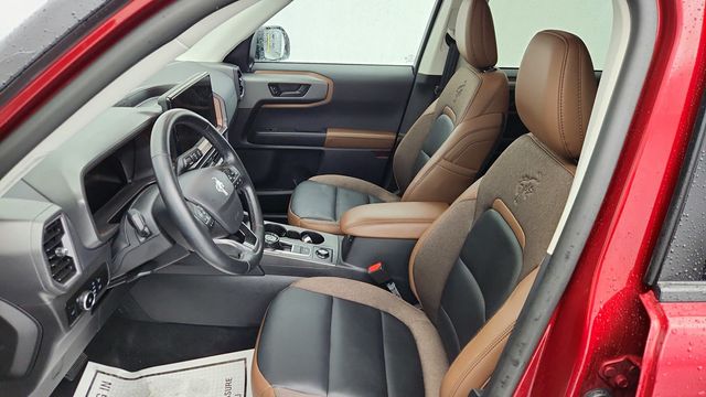 2025 Ford Bronco Sport Outer Banks 4x4 with Tech Package - 22953930 - 18