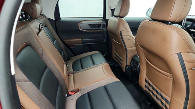 2025 Ford Bronco Sport Outer Banks 4x4 with Tech Package - 22953930 - 21