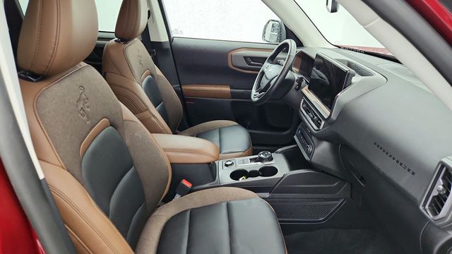 2025 Ford Bronco Sport Outer Banks 4x4 with Tech Package - 22953930 - 22