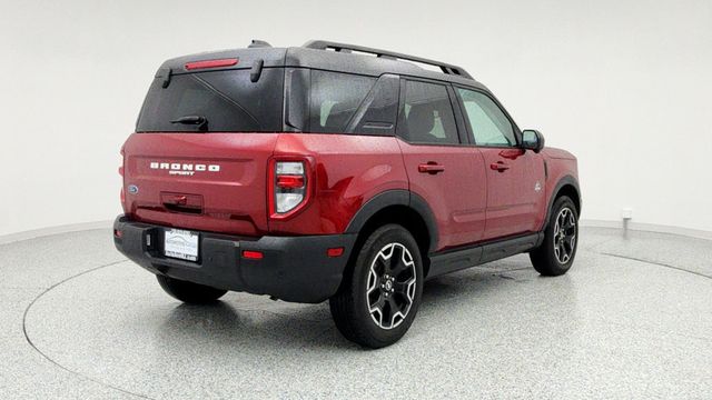 2025 Ford Bronco Sport Outer Banks 4x4 with Tech Package - 22953930 - 4