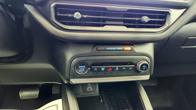 2025 Ford Bronco Sport Outer Banks 4x4 w/ Tech Package - 23022621 - 16